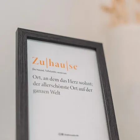 Stylisches Mit Schlafzimmer & Wohnzimmer 아파트