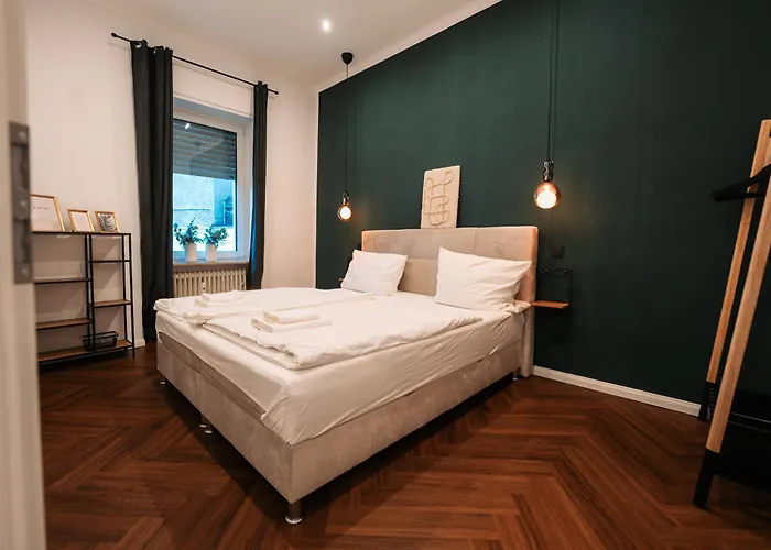 Stylisches Mit Schlafzimmer&wohnzimmer * Koblenz (Rhineland-Palatinate)